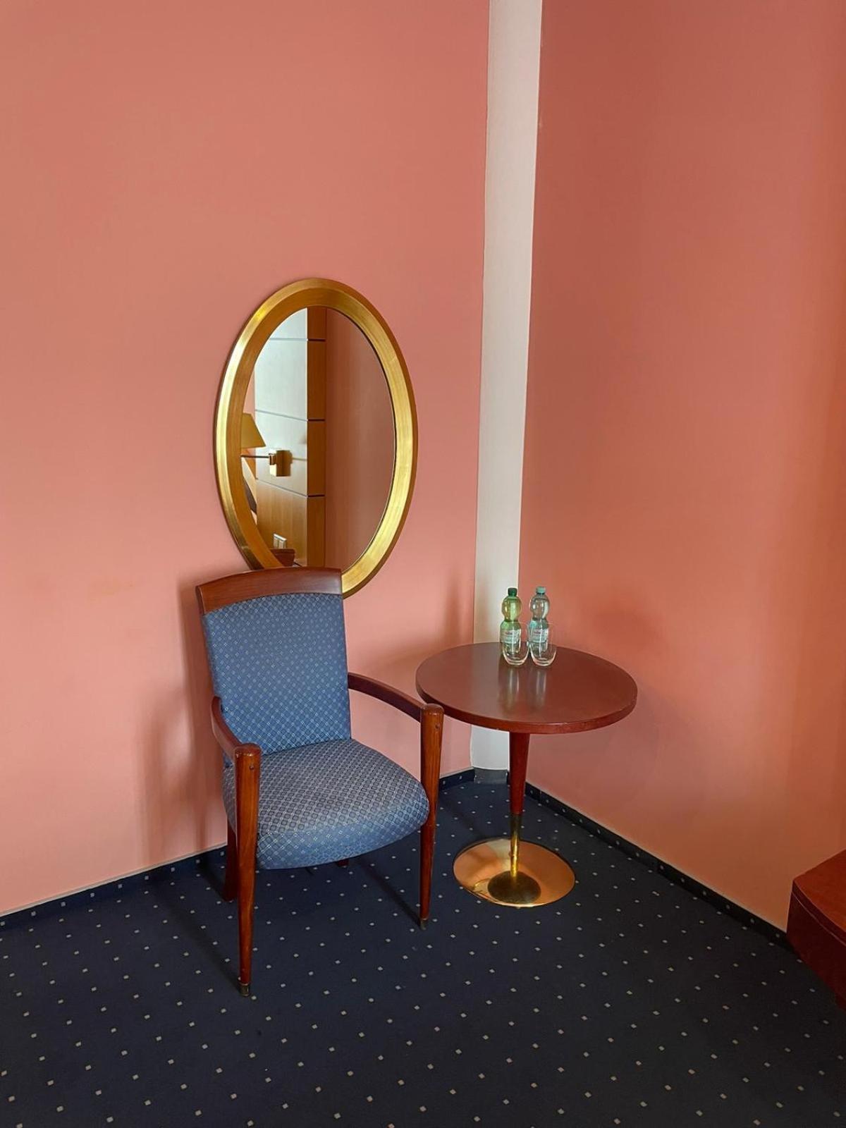 Eventhaus Aparthotel Panzweiler Eksteriør bilde