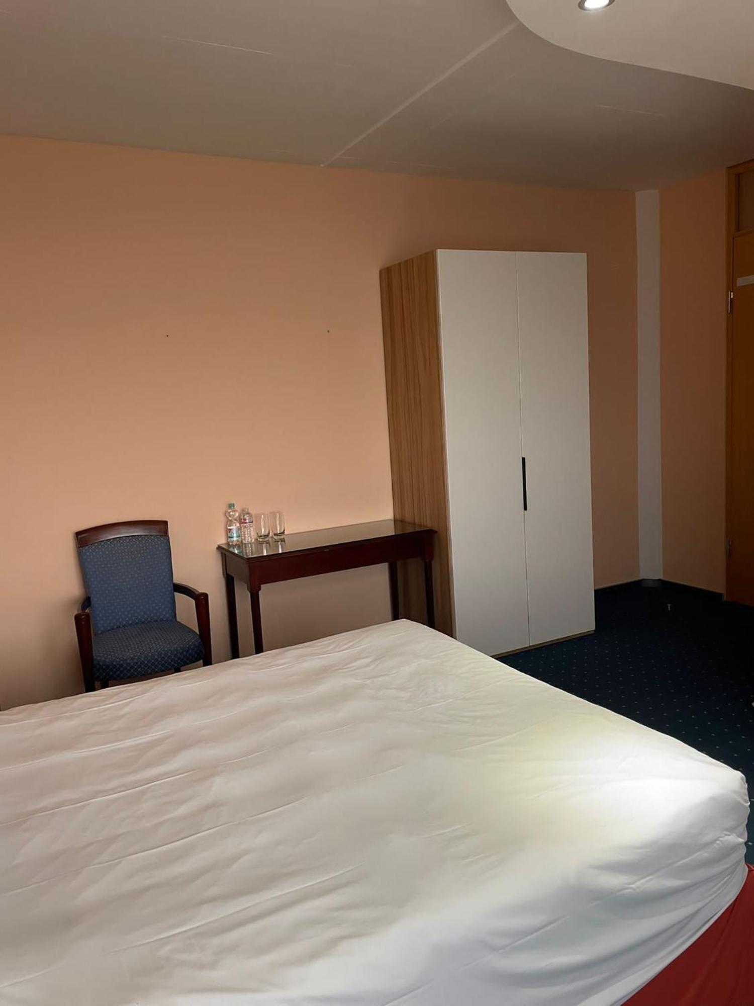 Eventhaus Aparthotel Panzweiler Eksteriør bilde