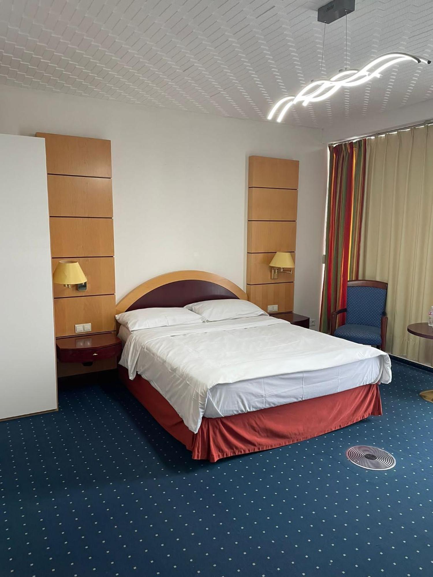 Eventhaus Aparthotel Panzweiler Eksteriør bilde