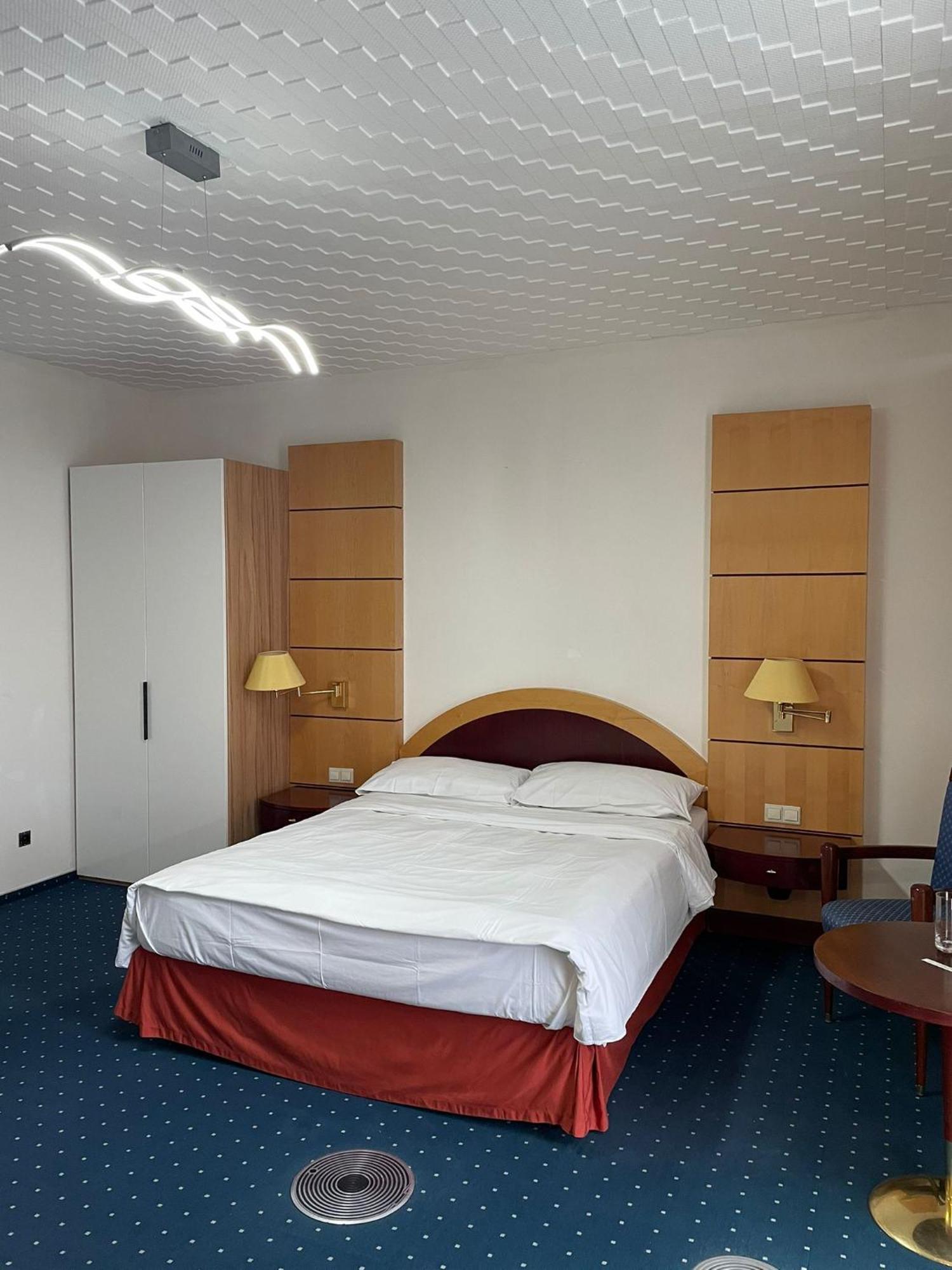 Eventhaus Aparthotel Panzweiler Eksteriør bilde